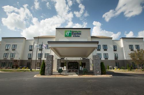 holiday inn express hotel and suites madison by ihg
