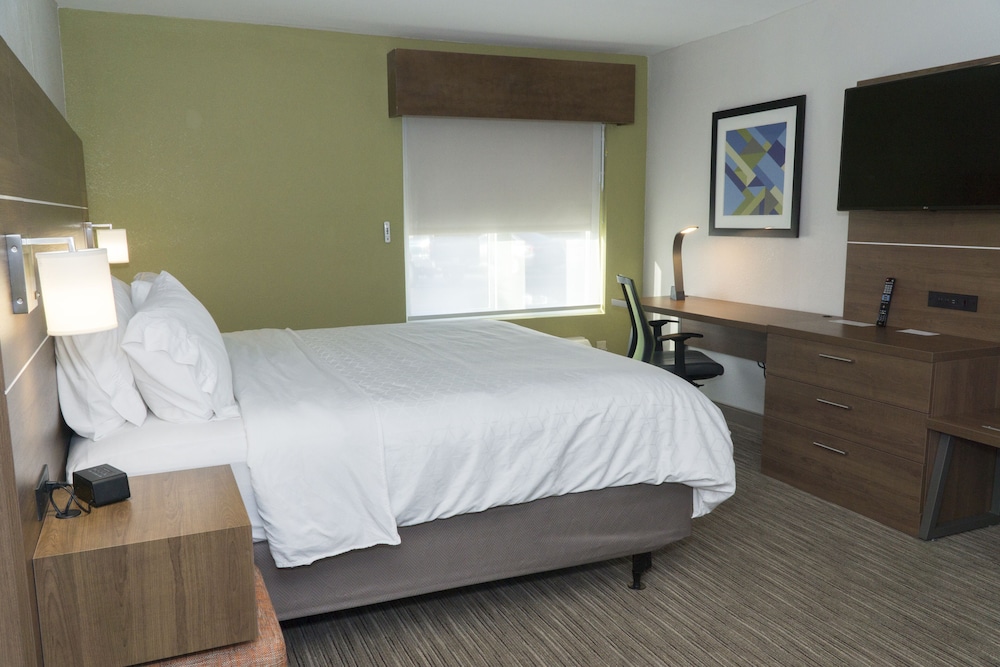 holiday inn express hotel and suites madison by ihg