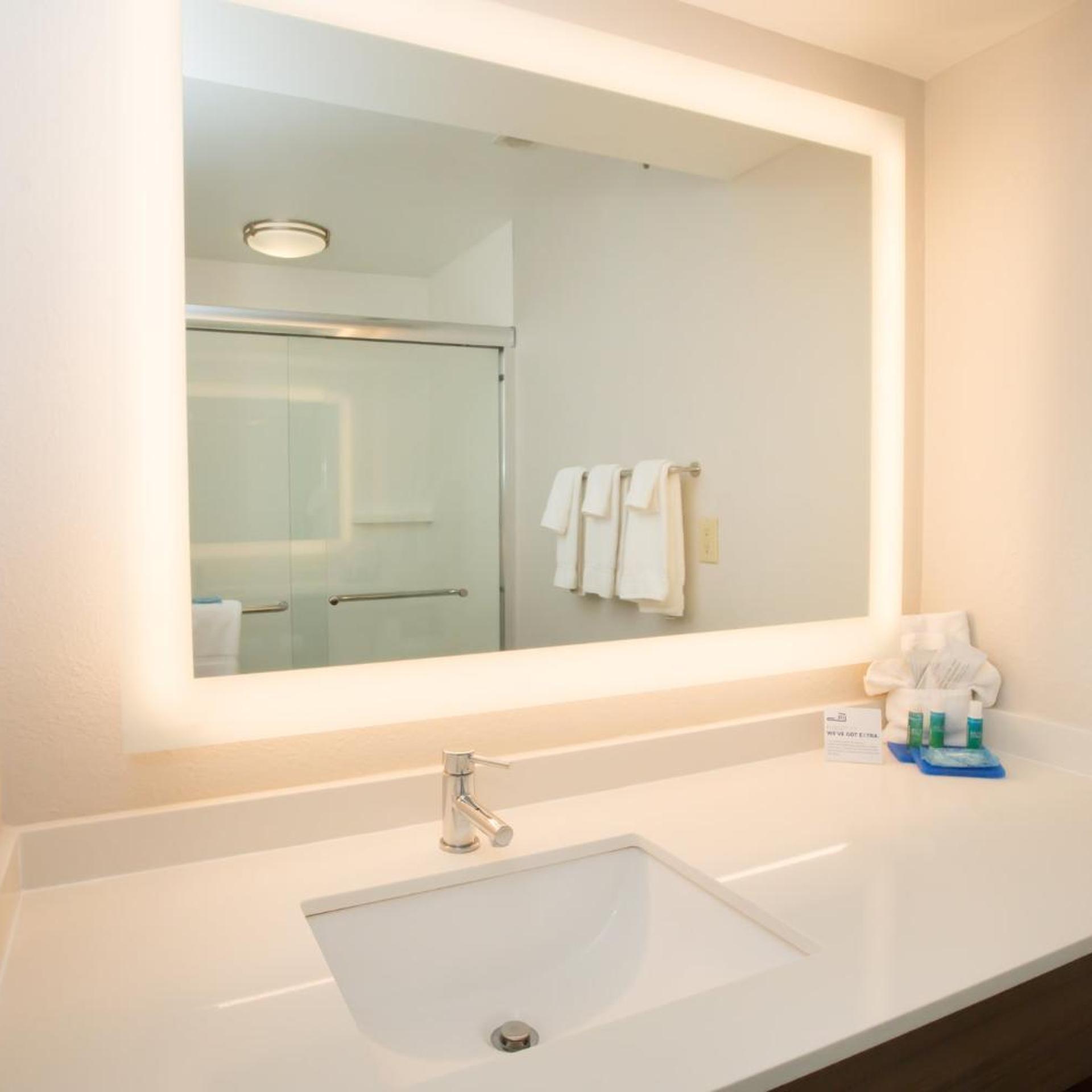 holiday inn express hotel and suites madison by ihg