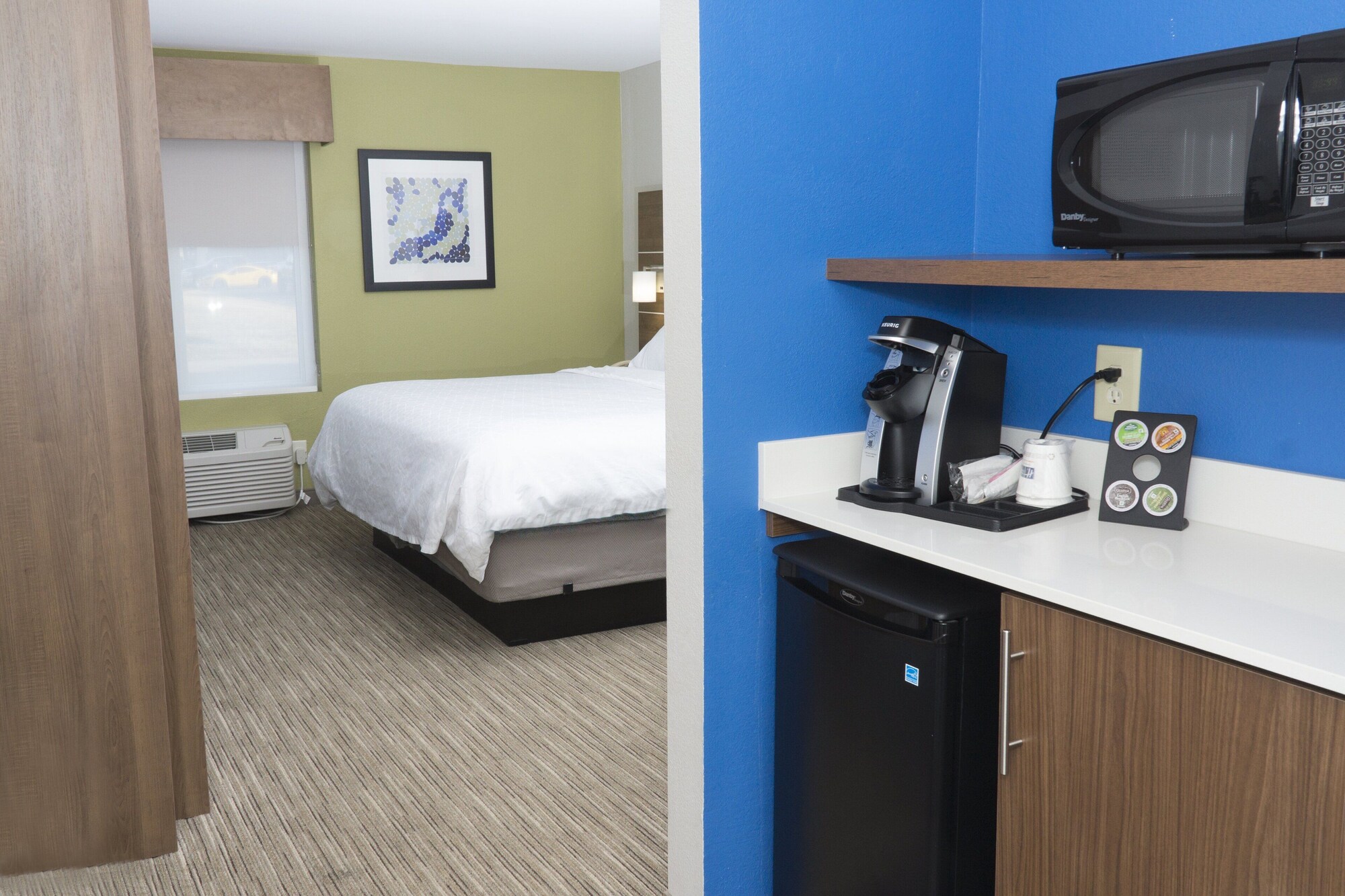 holiday inn express hotel and suites madison by ihg
