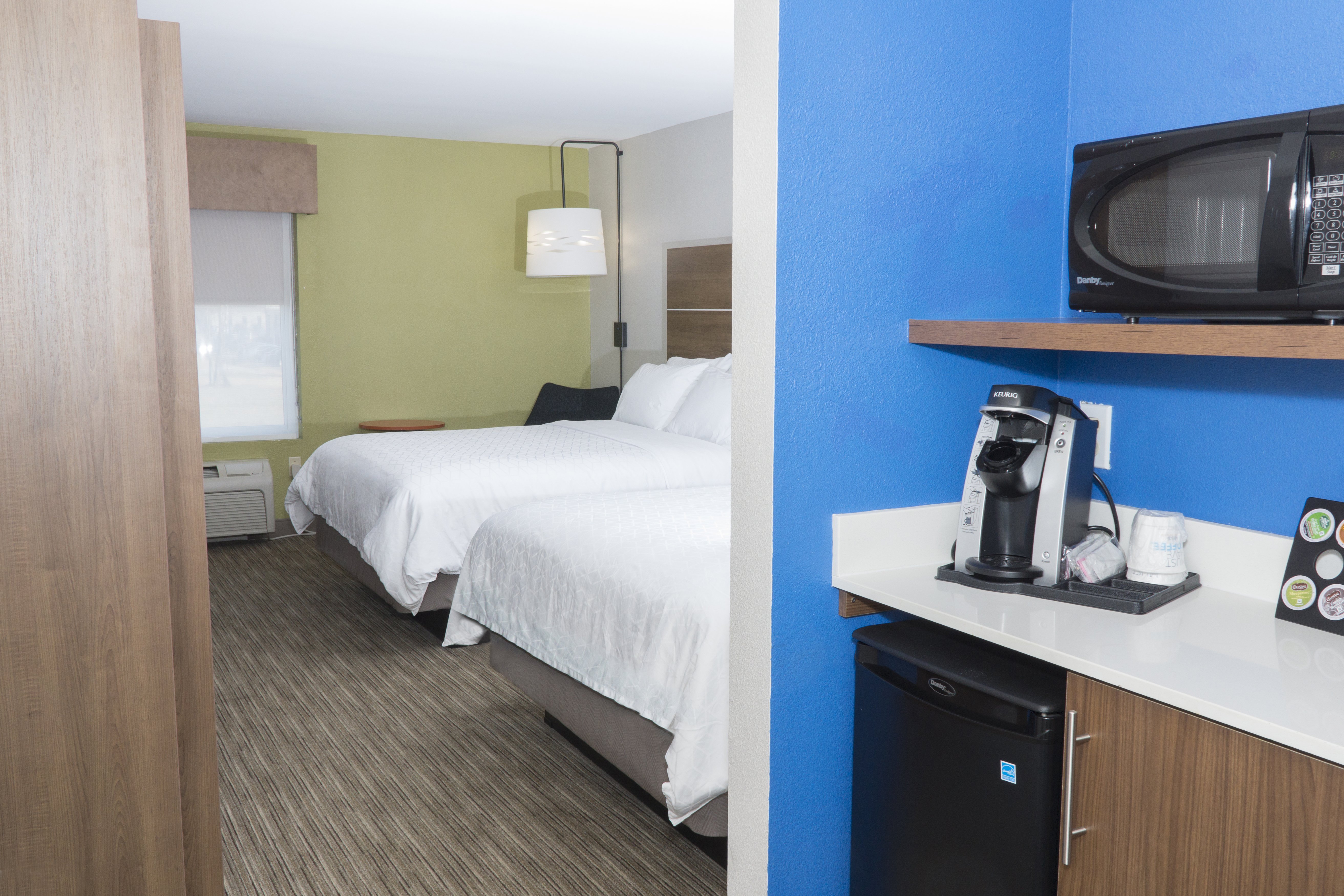 holiday inn express hotel and suites madison by ihg