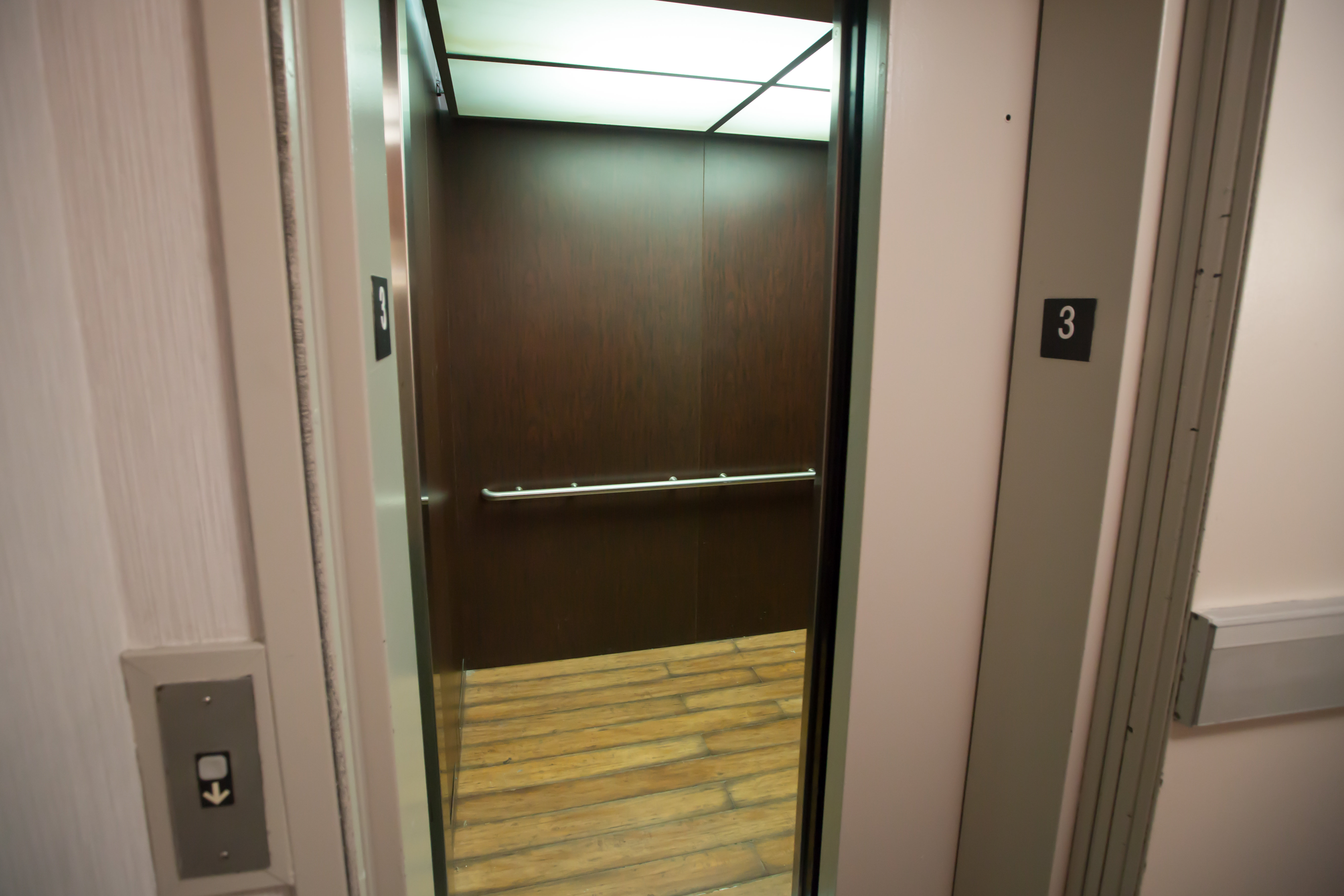 holiday inn express hotel and suites madison by ihg