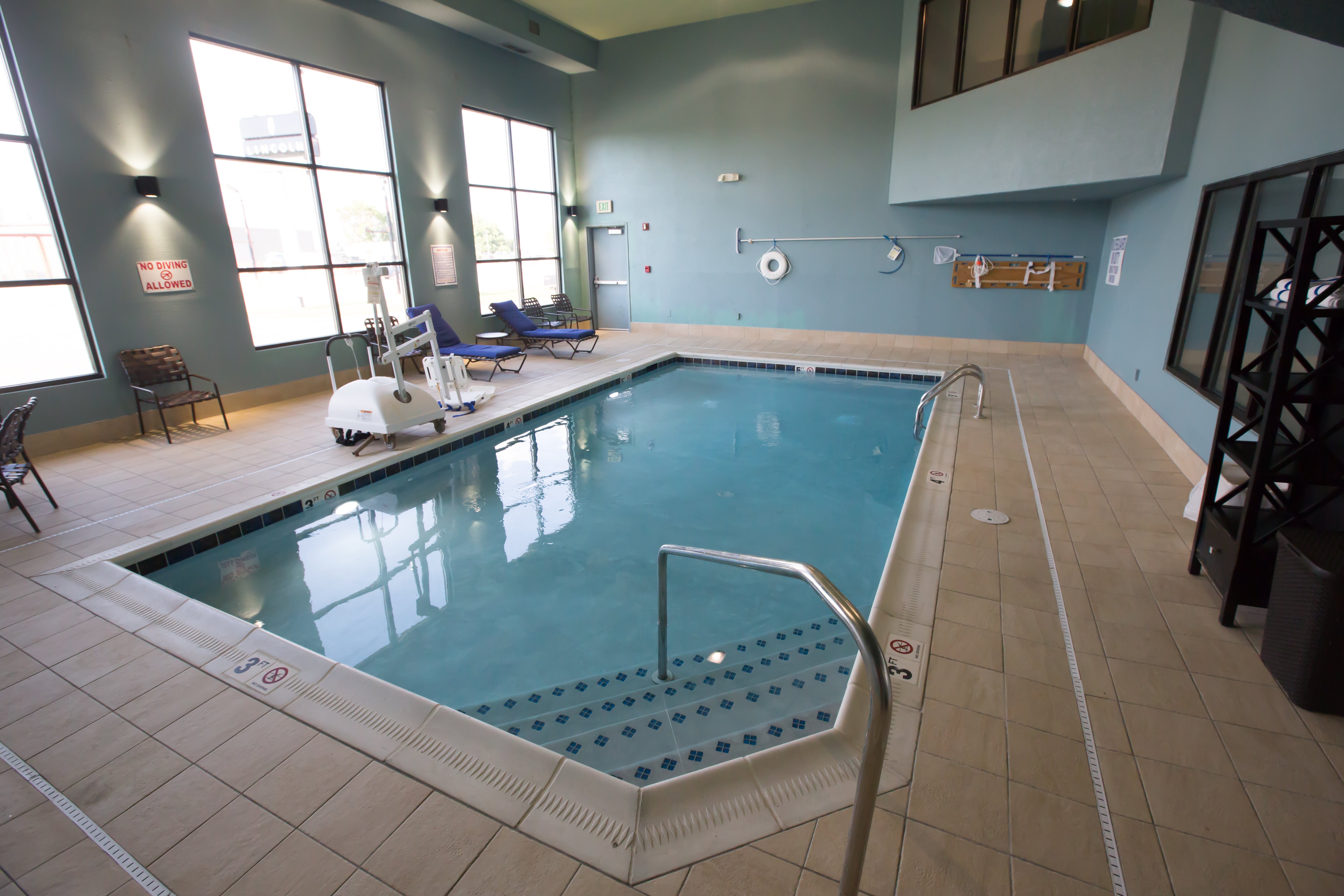 holiday inn express hotel and suites madison by ihg