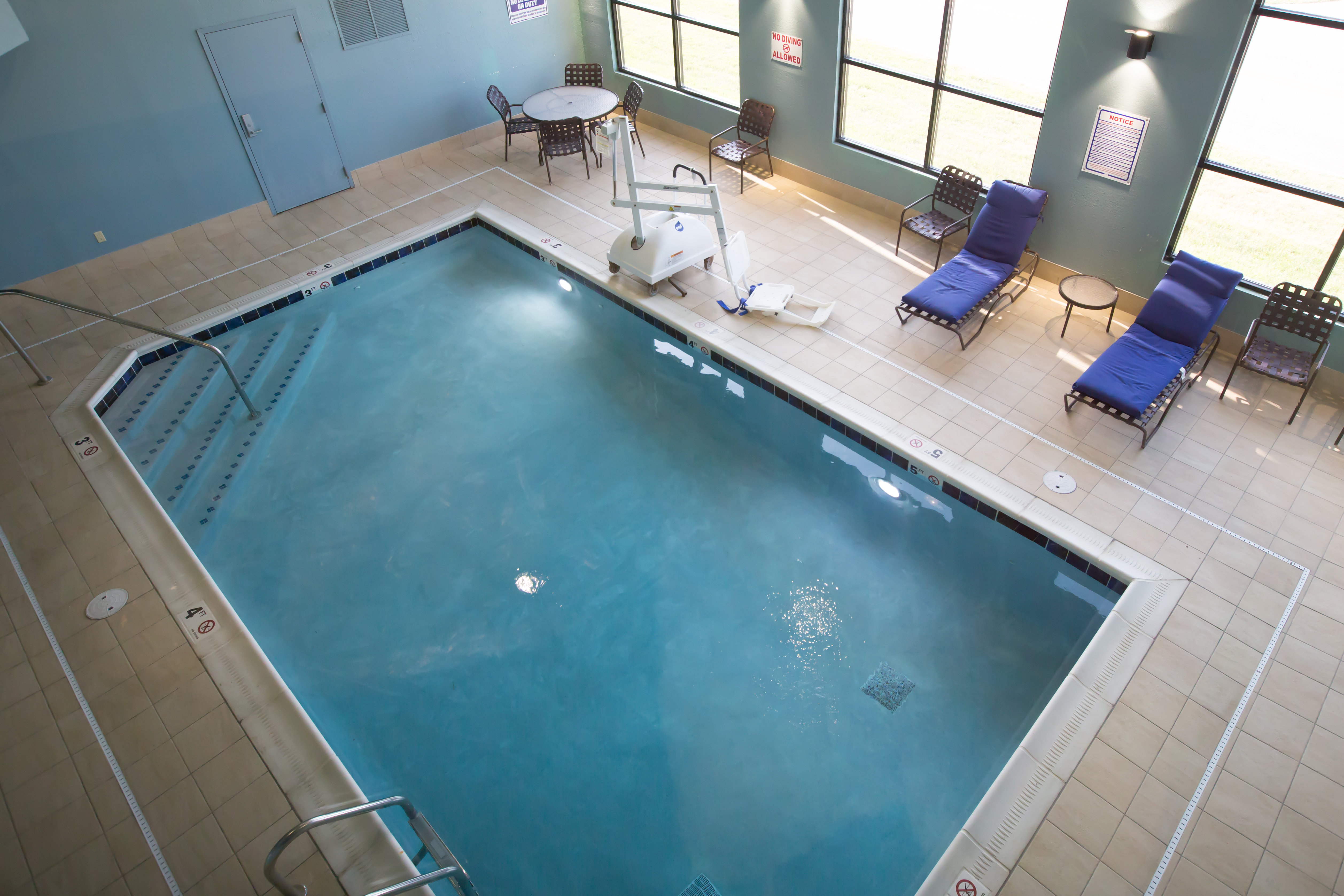 holiday inn express hotel and suites madison by ihg