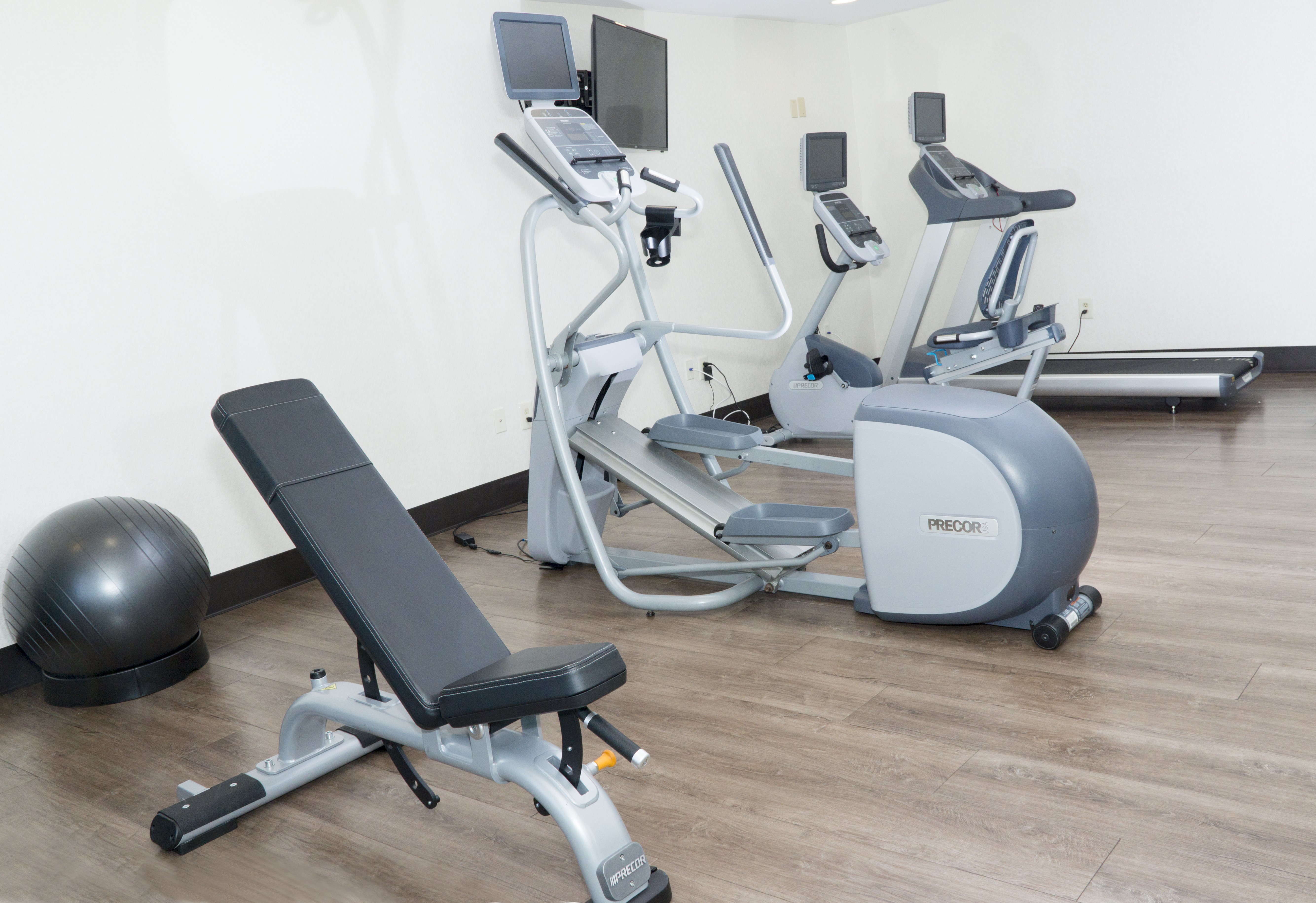 holiday inn express hotel and suites madison by ihg