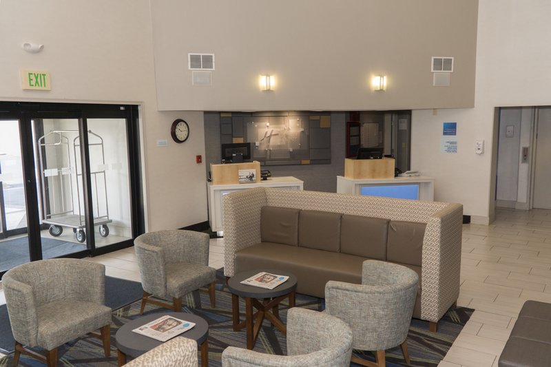 holiday inn express hotel and suites madison by ihg