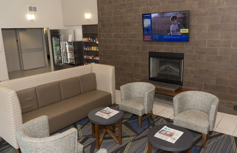 holiday inn express hotel and suites madison by ihg