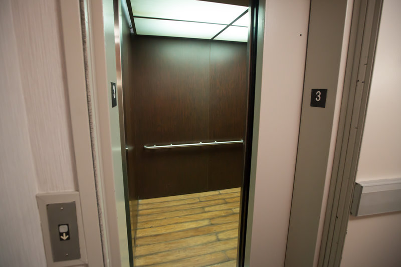 holiday inn express hotel and suites madison by ihg