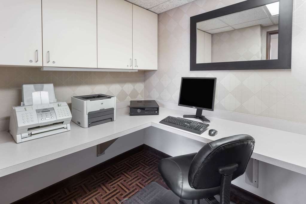 super 8 by wyndham madison south