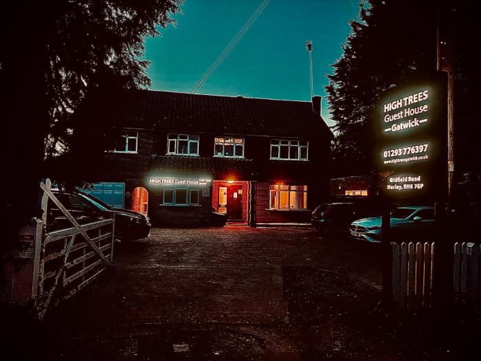 high trees gatwick guest house