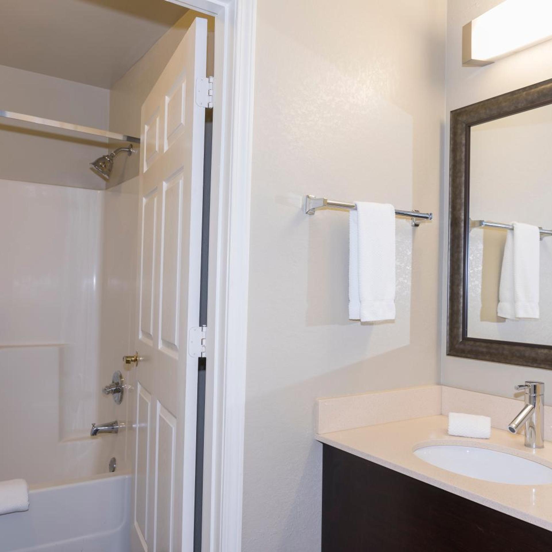 staybridge suites chicago oakbrook terrace by ihg