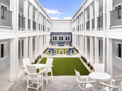 stayapt suites columbus fort benning