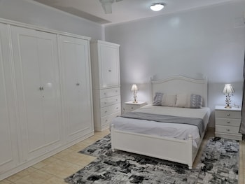 Abo Hisham Nile Flat,Yousef Bazaar Street, East Bank,5 star