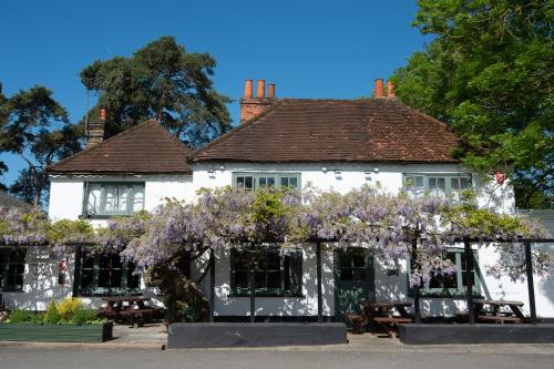 the crown inn at burnham beeches