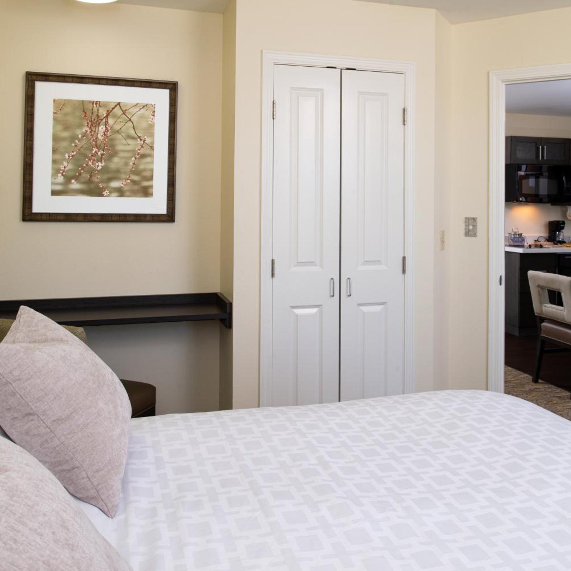 candlewood suites olathe by ihg