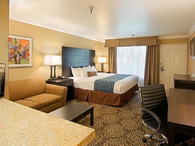 hotel d lins ontario airport