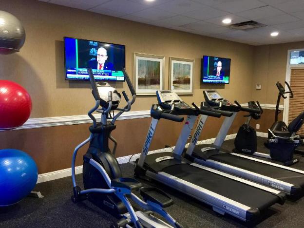 hotel d lins ontario airport