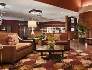 hotel d lins ontario airport