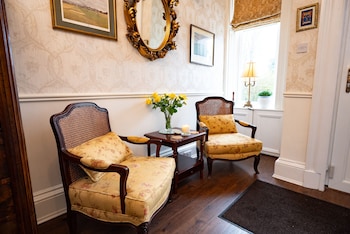 The Townhouse,,4 star