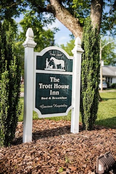 the trott house inn