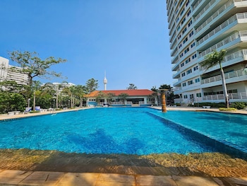 view talay 5 jomtien beachfront