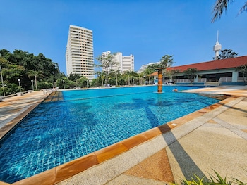 view talay 5 jomtien beachfront