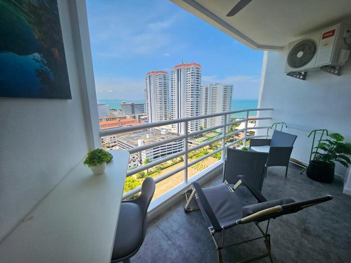 view talay 5 jomtien beachfront