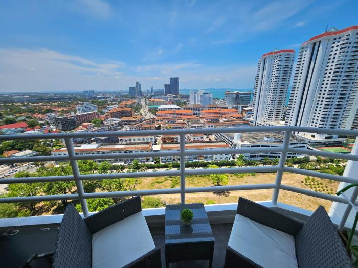 view talay 5 jomtien beachfront