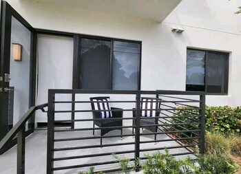 Lux And Cozy 2Beds 2 Baths Up To 8 Guest,,2 star