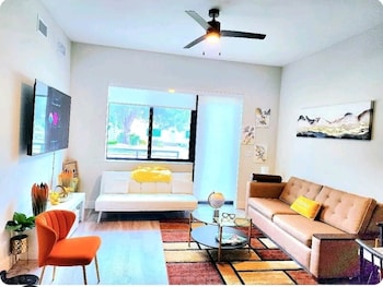 Lux And Cozy 2Beds 2 Baths Up To 8 Guest,,2 star