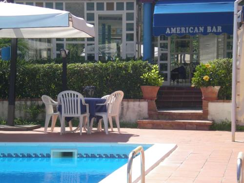 hotel seven residence