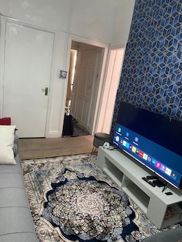 lovely humuplace 1 bed apartment in birmingham