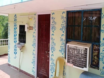 chandrika guest house