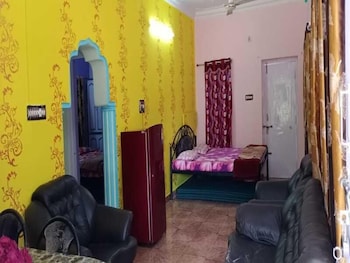 chandrika guest house