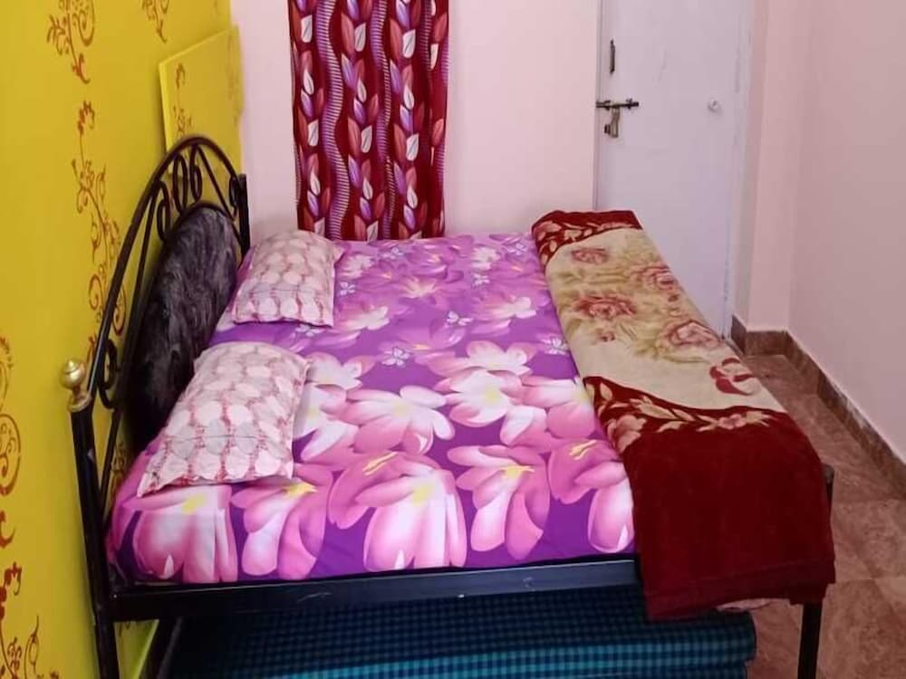 chandrika guest house