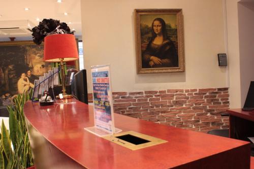 hotel hauteville opera