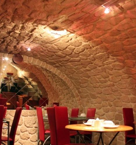 hotel hauteville opera