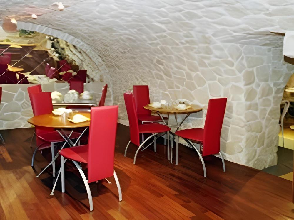 hotel hauteville opera