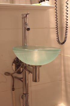 hotel hauteville opera