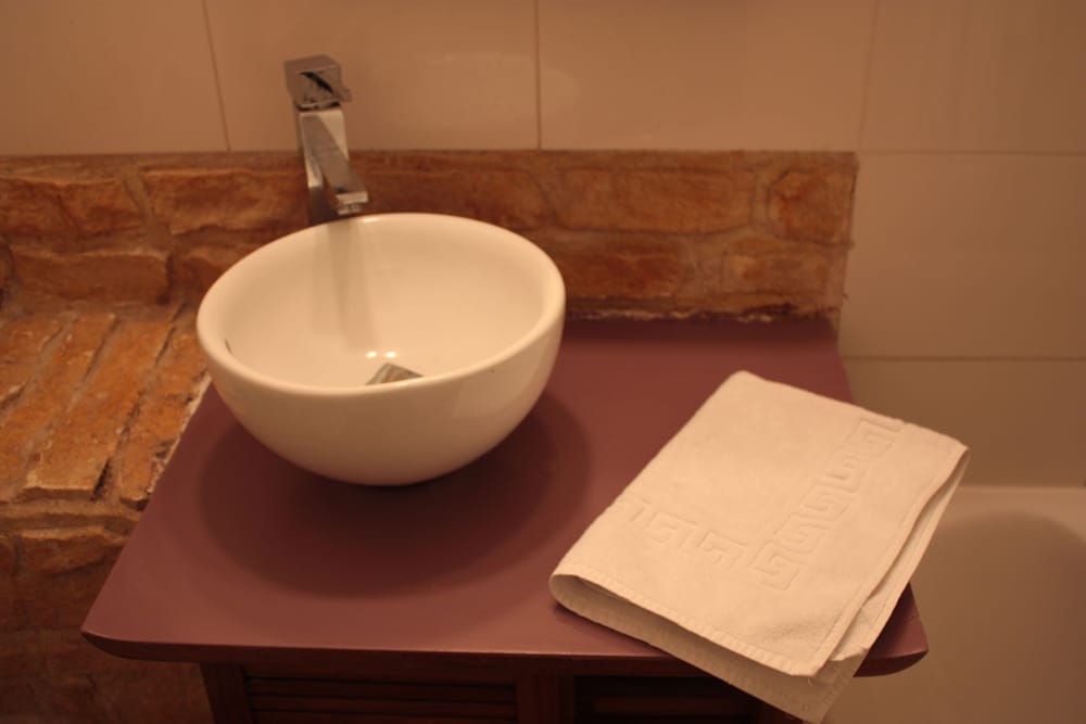 hotel hauteville opera