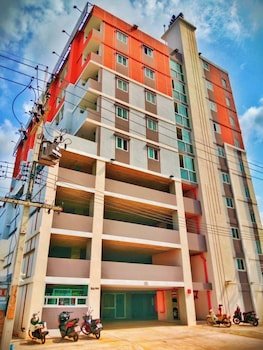 At Samutsakorn Suansom,,4 star