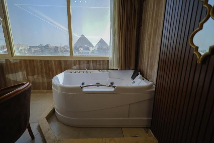 the muse pyramids inn