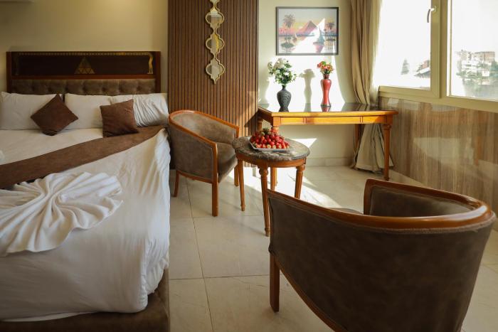 the muse pyramids inn