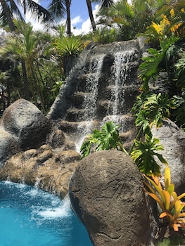 hotel coral reef