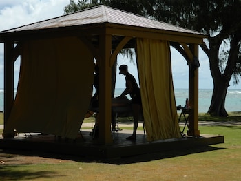 hotel coral reef