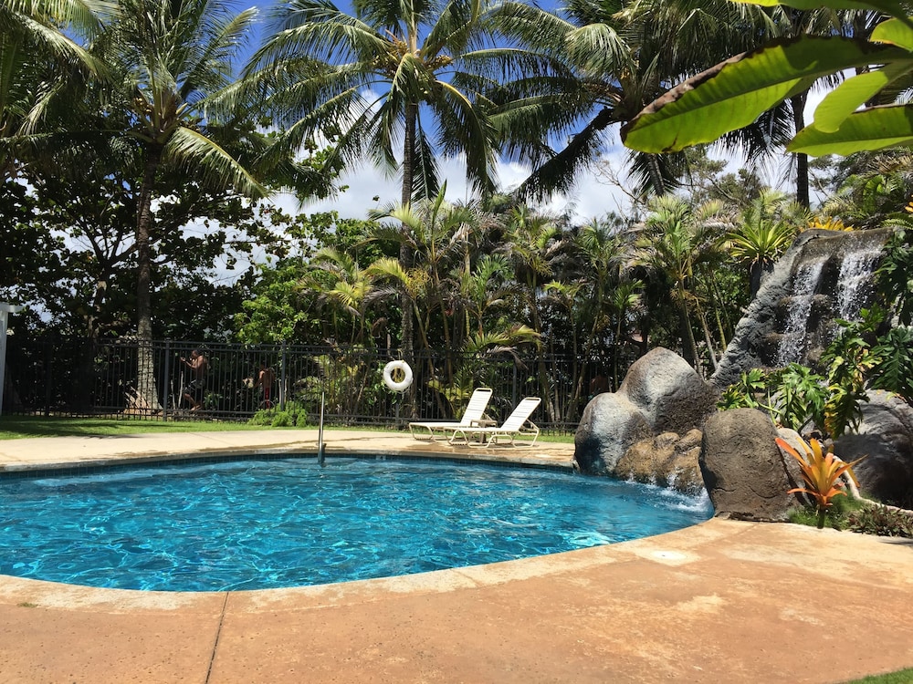 hotel coral reef