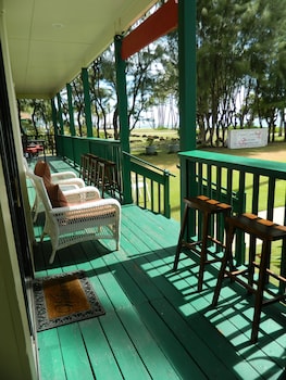 hotel coral reef