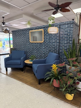 Central Ymca Residences,401 Atkinson Dr,2 star