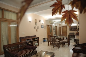 room in bandb bed and breakfast cum home stay