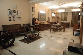 room in bandb bed and breakfast cum home stay